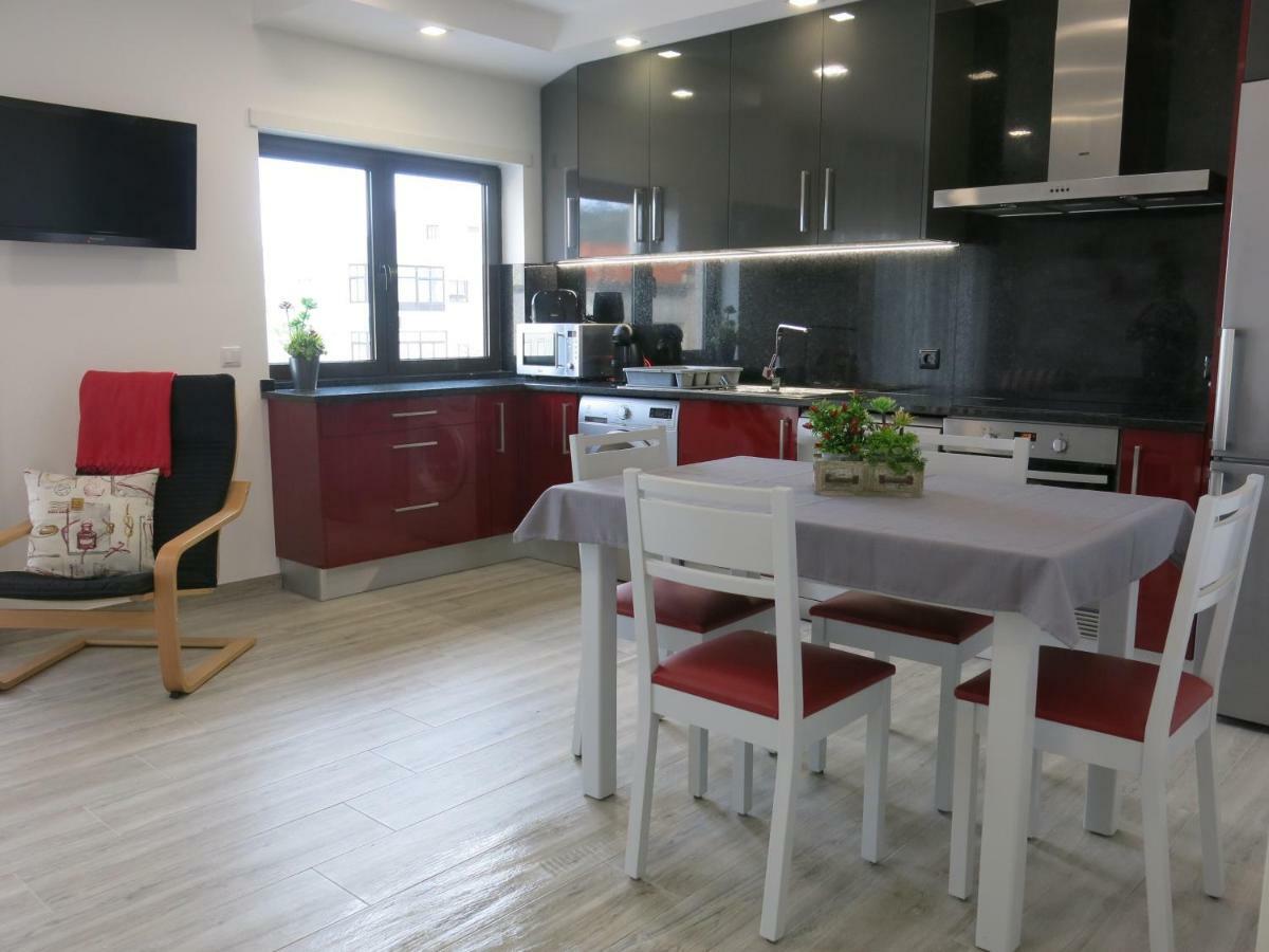 Serena Beach 2 Назаре Екстериор снимка